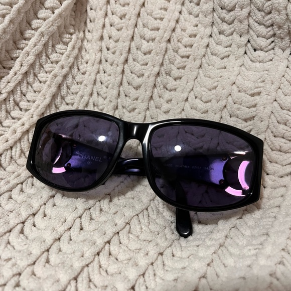 Chanel vintage 02461 CC Logo Sunglasses - Picture 14 of 16